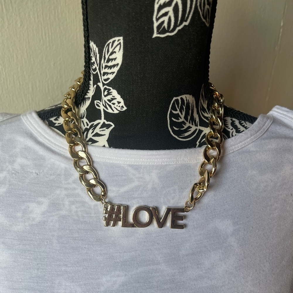 Chunky Gold Tone Love Chain Necklace NEW